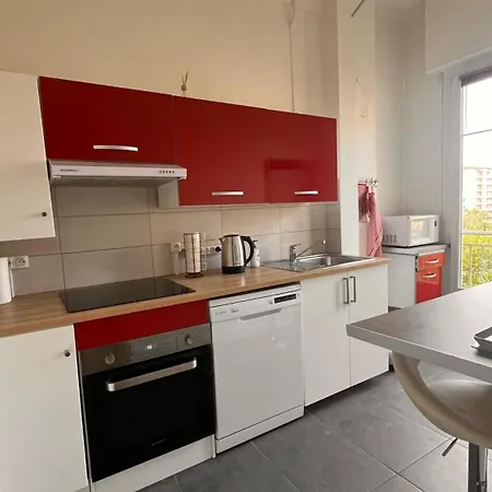 Cosy Avec Clim Et Wi-fi A 5 Min De La Gare Tgv Apartamento Toulon
